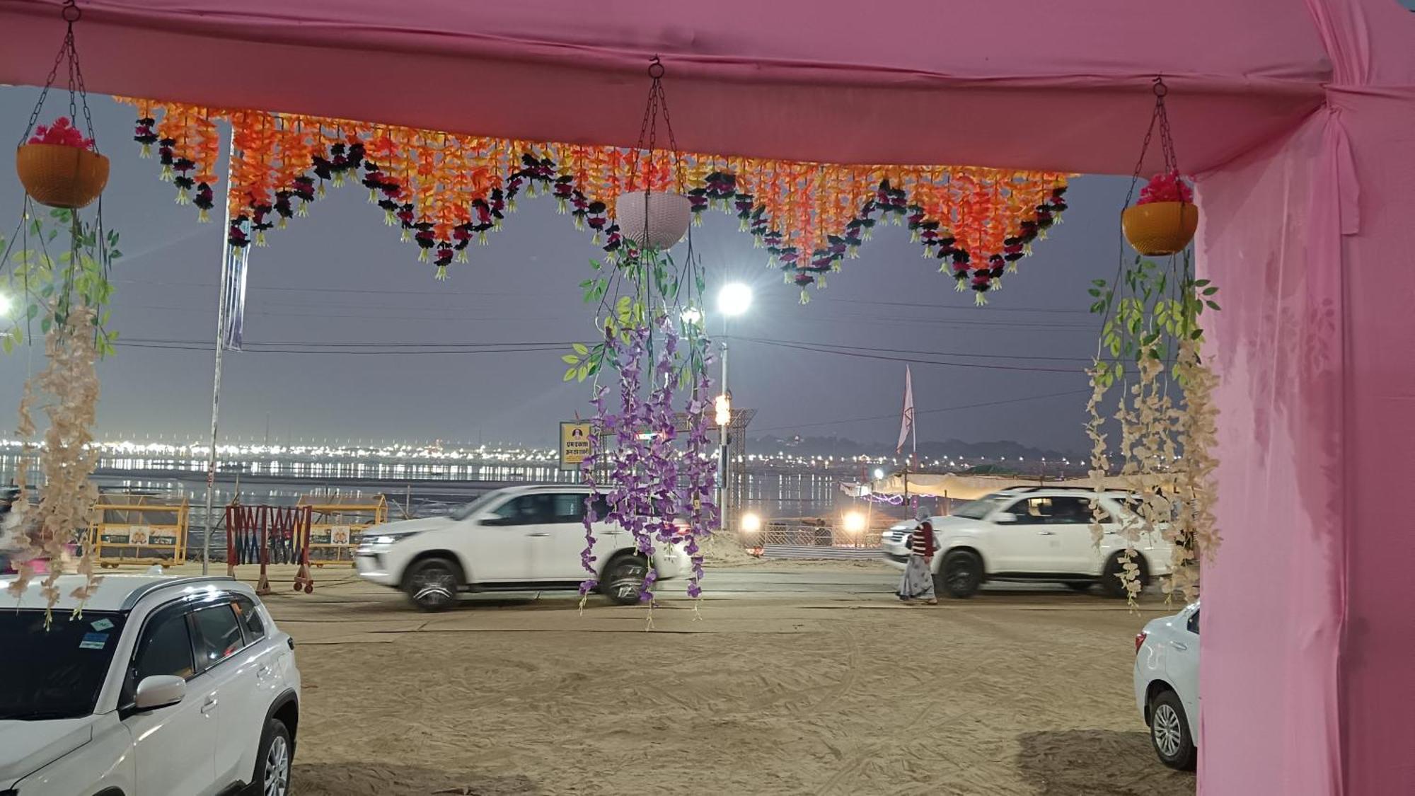 Mahakumbh Luxury Cottage Allāhābād Junction Buitenkant foto