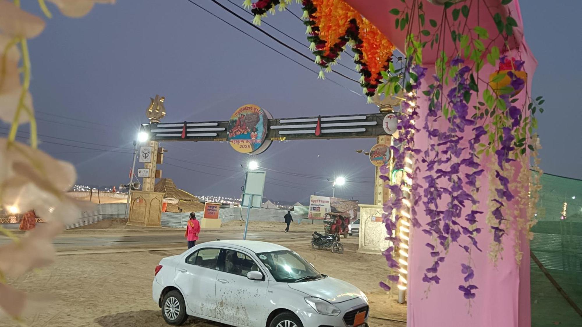 Mahakumbh Luxury Cottage Allāhābād Junction Buitenkant foto